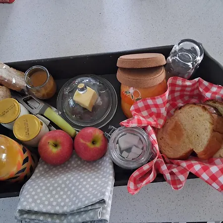 La Source Πανσιόν Cesny-les-Sources