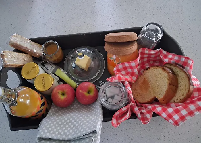 La Source Πανσιόν Cesny-les-Sources